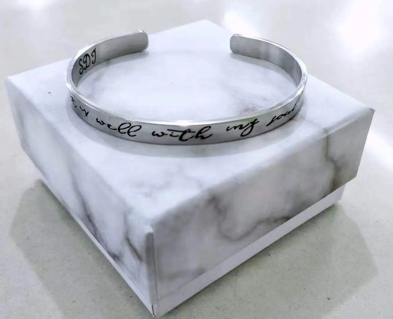 Titanium steel cuff bracelet with engraved inspirational quotes, 6mm width, vacuum-plated finish