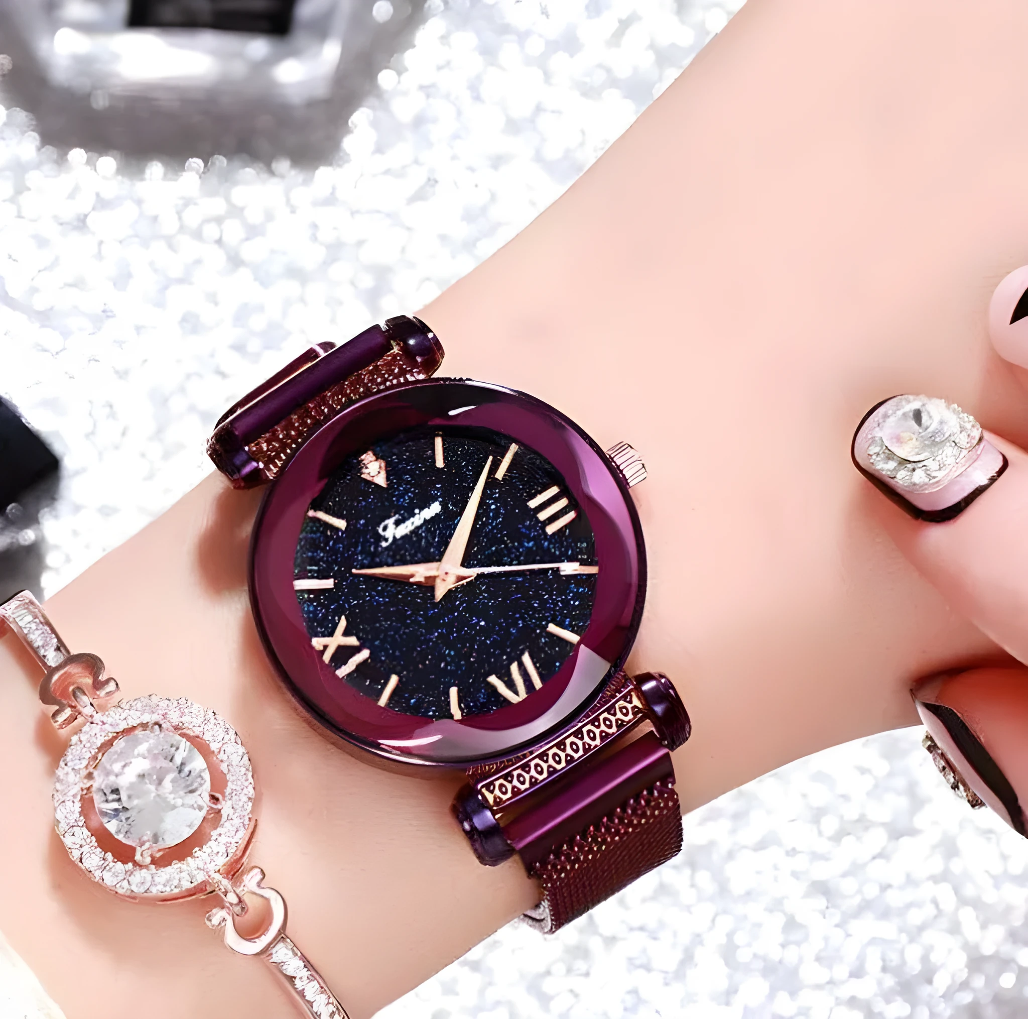Fashion Watches analog quartz watch with stainless steel band on wrist, black dial visible