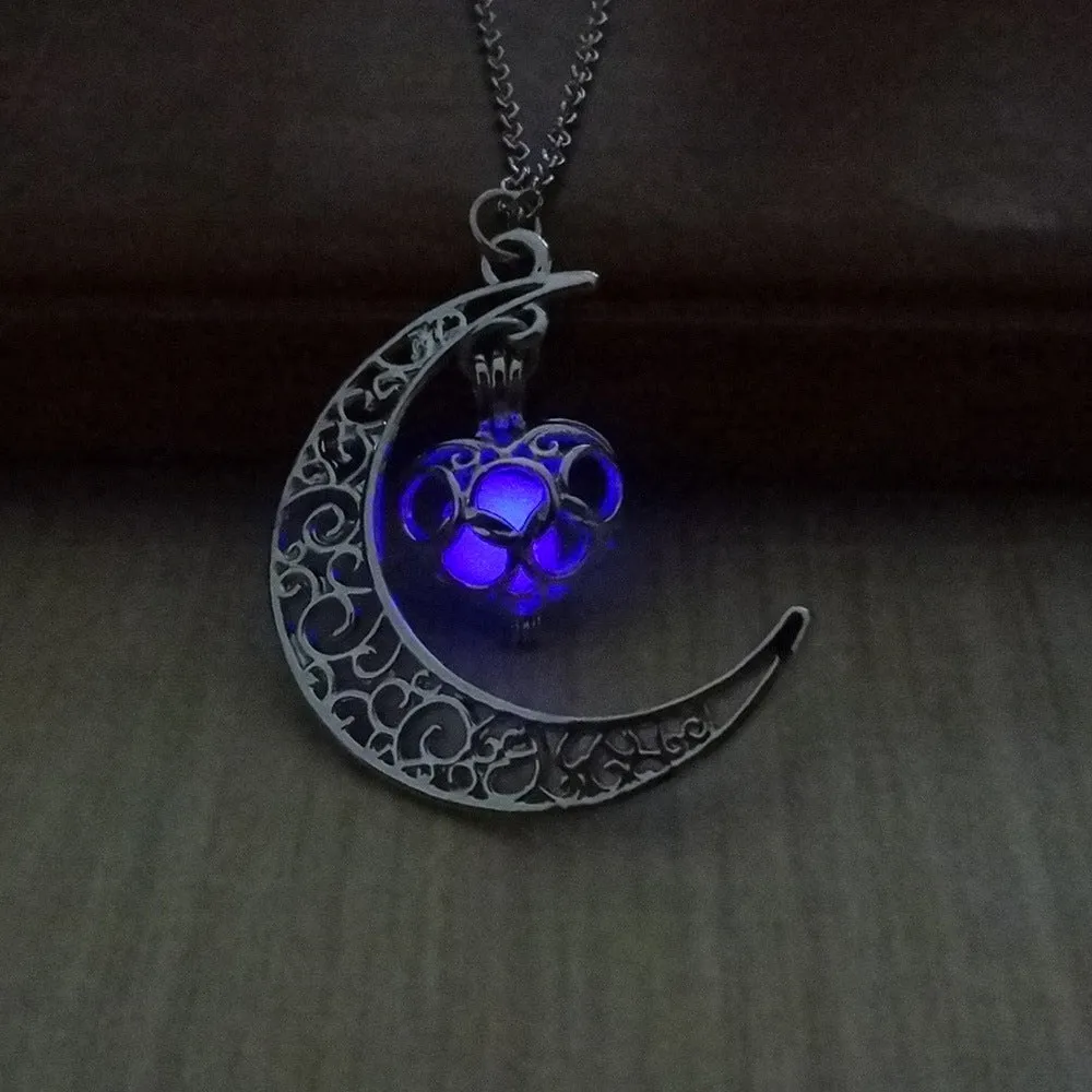 Glowing pendant necklace with silver plated chain, 50 cm length, luminescent pendant in white K plating