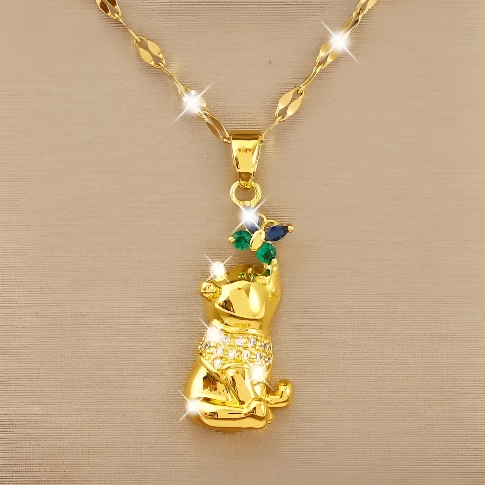 Gold electroplated copper necklace with micro inlaid zircon bear and butterfly, heart pendant, lip chain 41-50cm