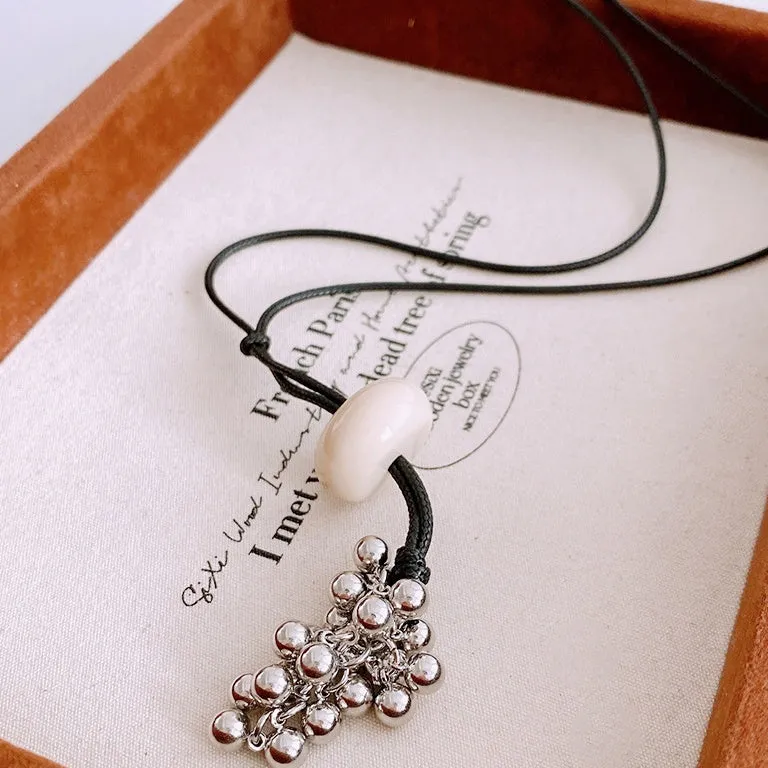 Alloy ring pendant necklace on clavicle chain in silver colour geometric round shape