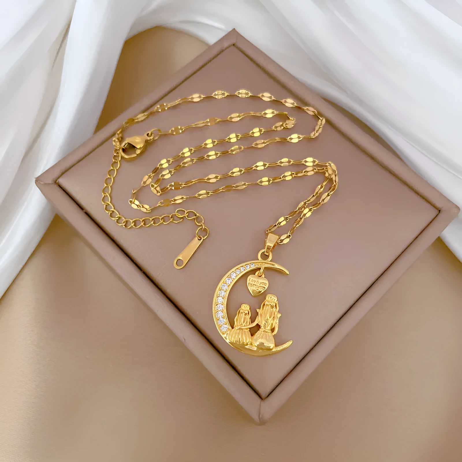 Gold 18K plated heart shape full diamond necklace with moon motif on twisted copper chain