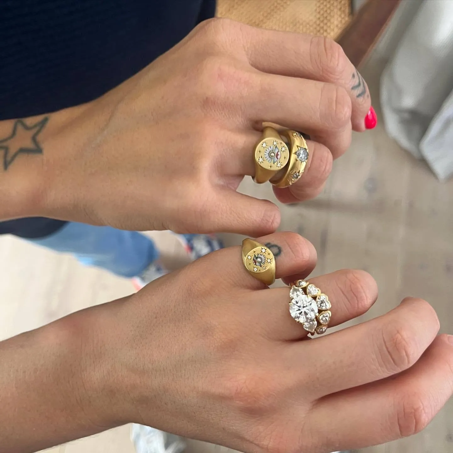 New Flower Stainless Steel Light Luxury Painted Ring in geometric shape with floral motif, available in multiple colours including Daisy and Peach Pink