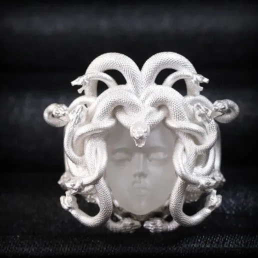 Creative Medusa Queen antique coin ring in copper with electroplated finish, unisex round design