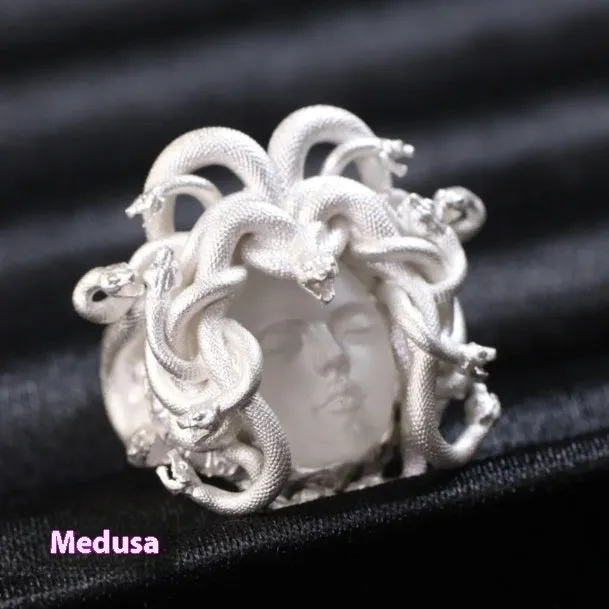 Creative Medusa Queen antique coin ring in copper with electroplated finish, unisex round design