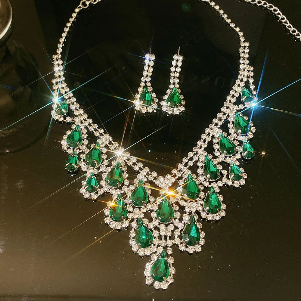 Retro rhinestone drop tassel pendant necklace on alloy claw-clavicle chain, emerald green, adjustable 51-80cm