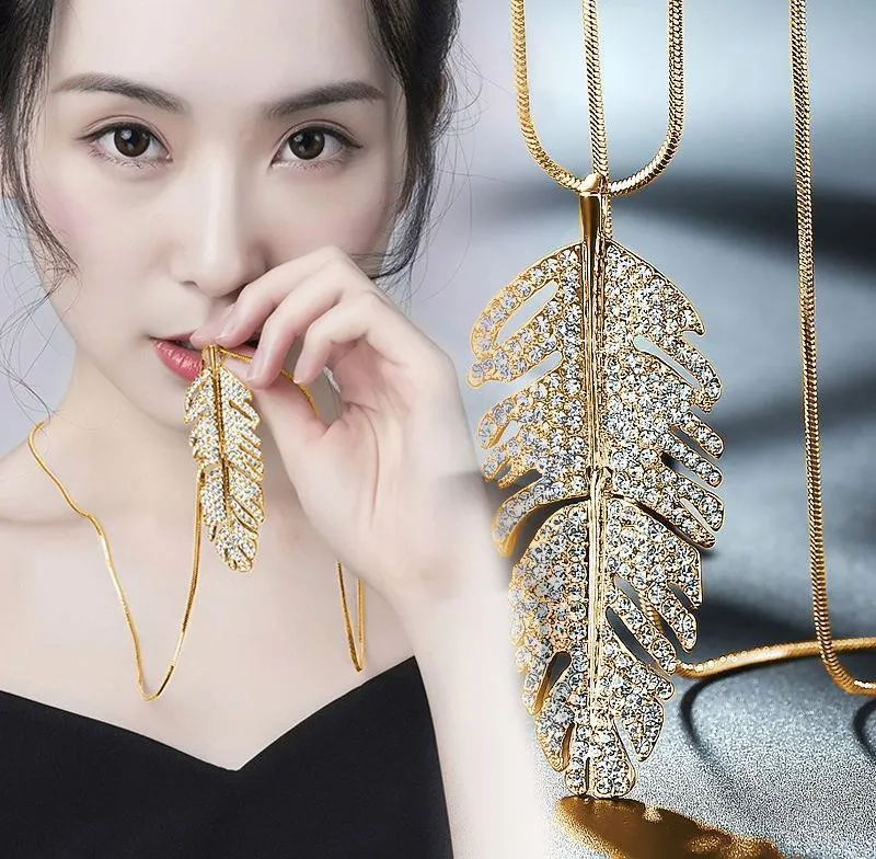 Women's long necklace and pendant with 75cm alloy chain and water drill finish in colour X217G