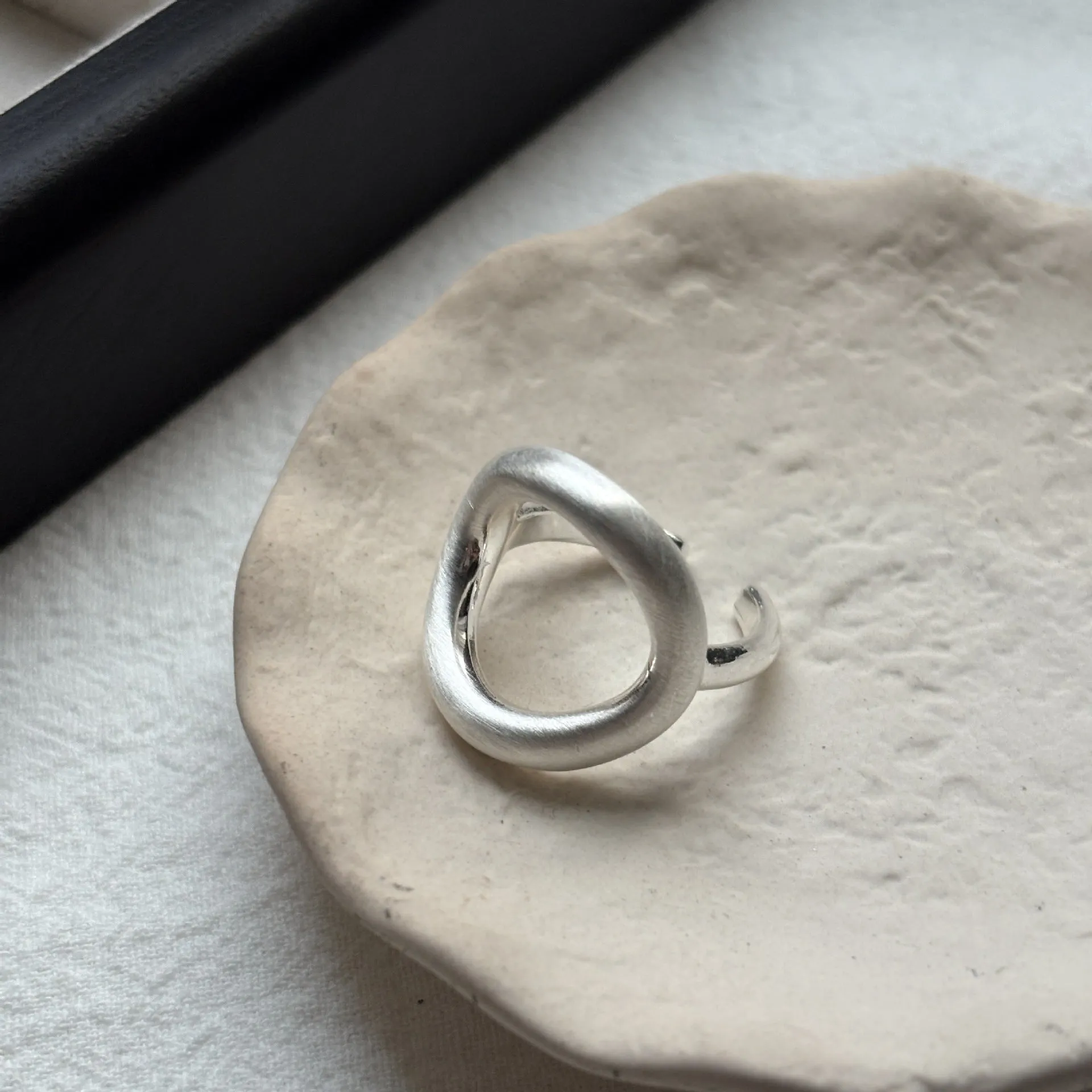 Brass chalcedony double-layer ring for women, geometric round shape, polished copper finish, ins style