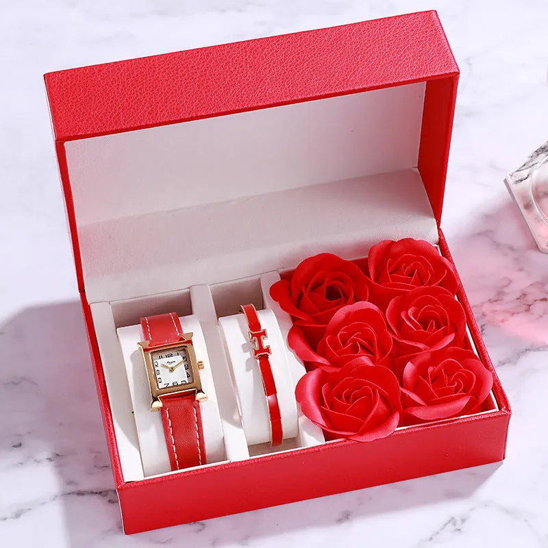 Women's quartz wrist watch with round alloy case, sapphire crystal glass, genuine leather strap, and onion crown