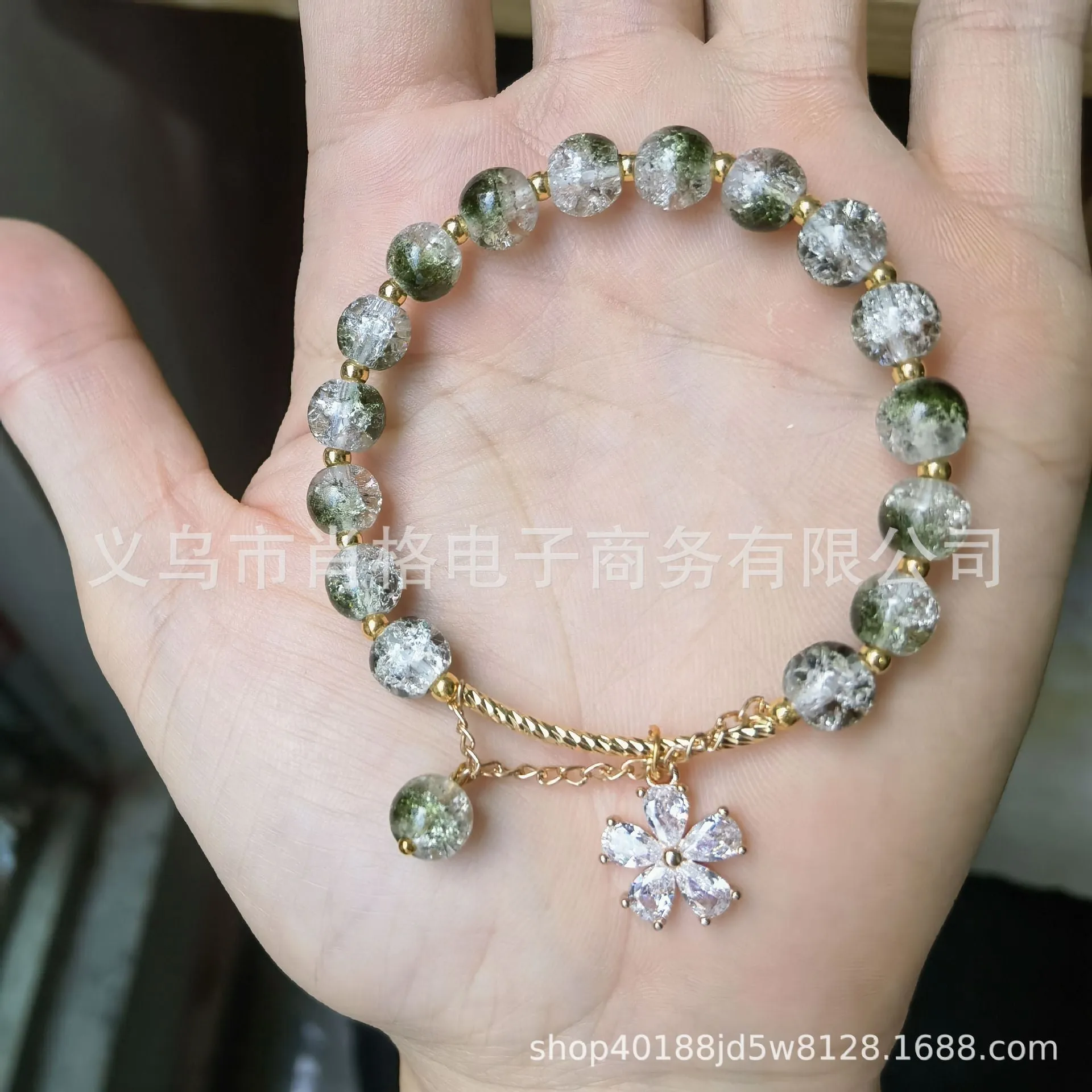 10mm natural stone beaded mixed stitching bracelet in gold foil colour with flower design