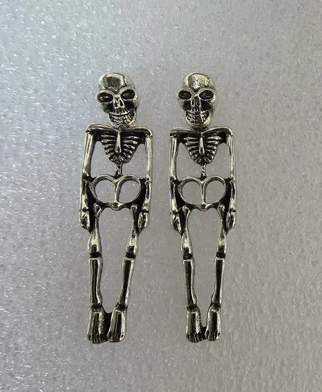 Halloween skull detachable stud earrings in gold and silver alloy with electroplated finish