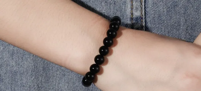 Black onyx bracelet with 8mm natural black agate beads on elastic cord, geometric women's jewellery