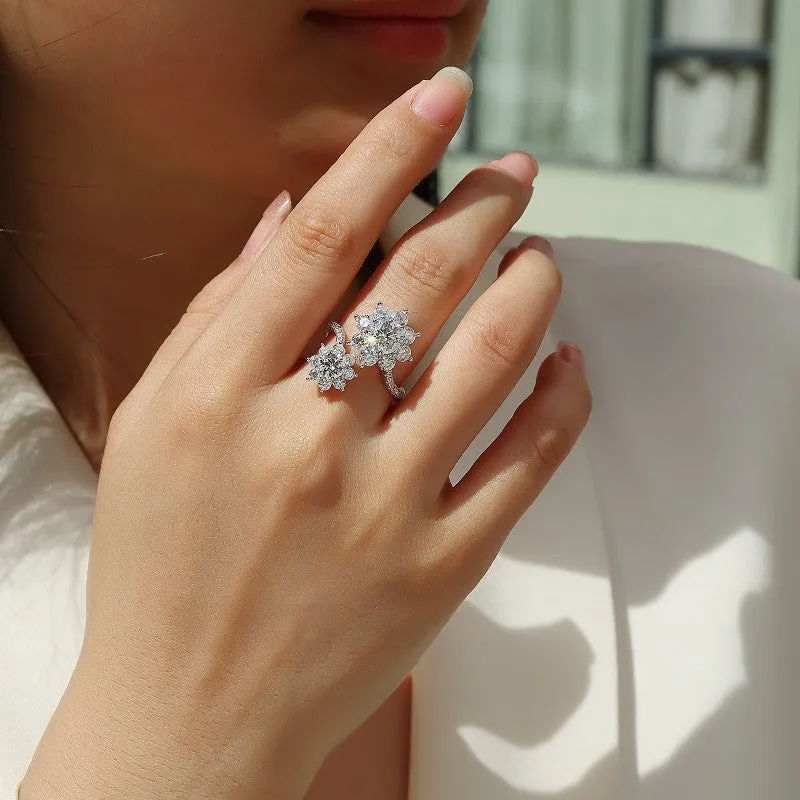 Silver geometric open ring with round moissanite inlay, US sizes 5 to 9, for women.
