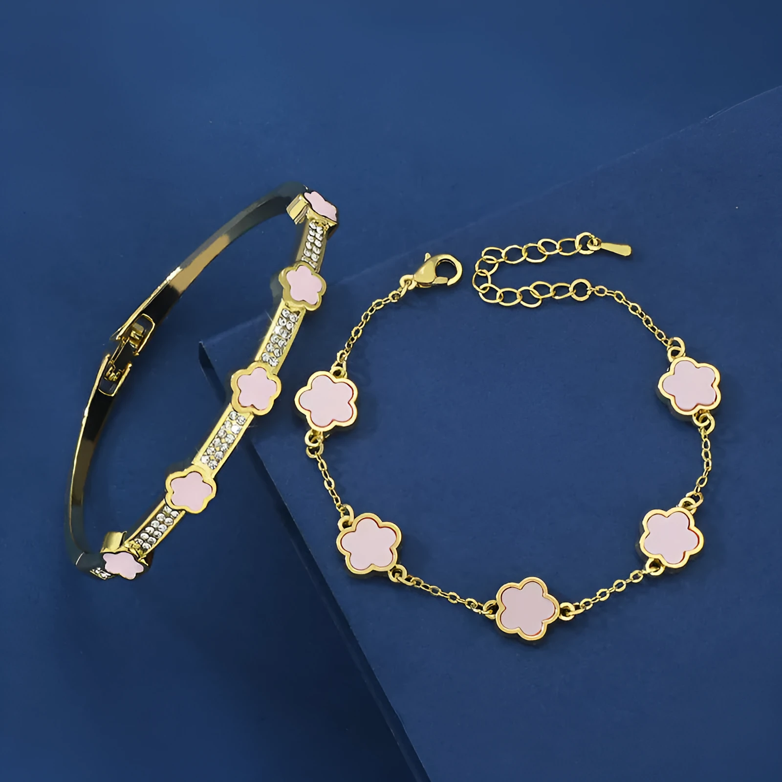 Five petal flower lace bracelet two-piece set in copper with electroplated finish, white colour variant TZ-809
