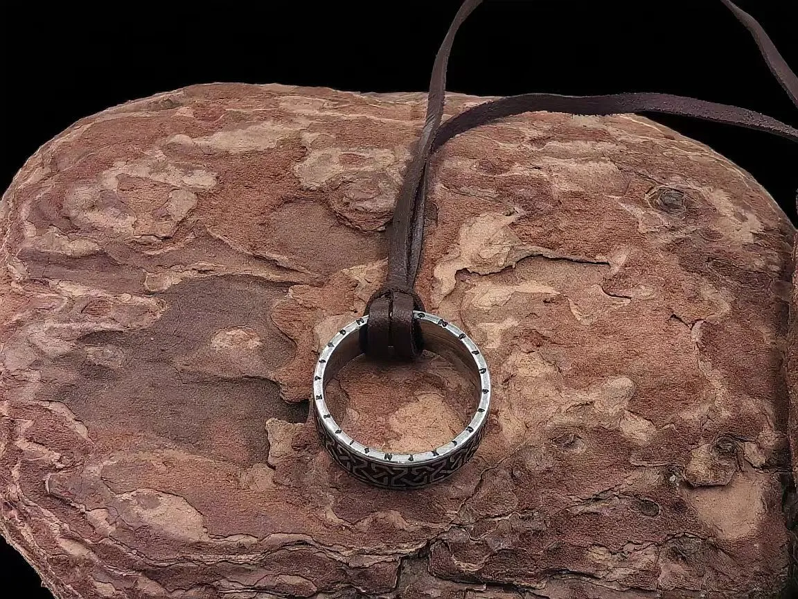 Viking Mobius pendant ring necklace detachable stainless steel men's round engraved text ethnic style