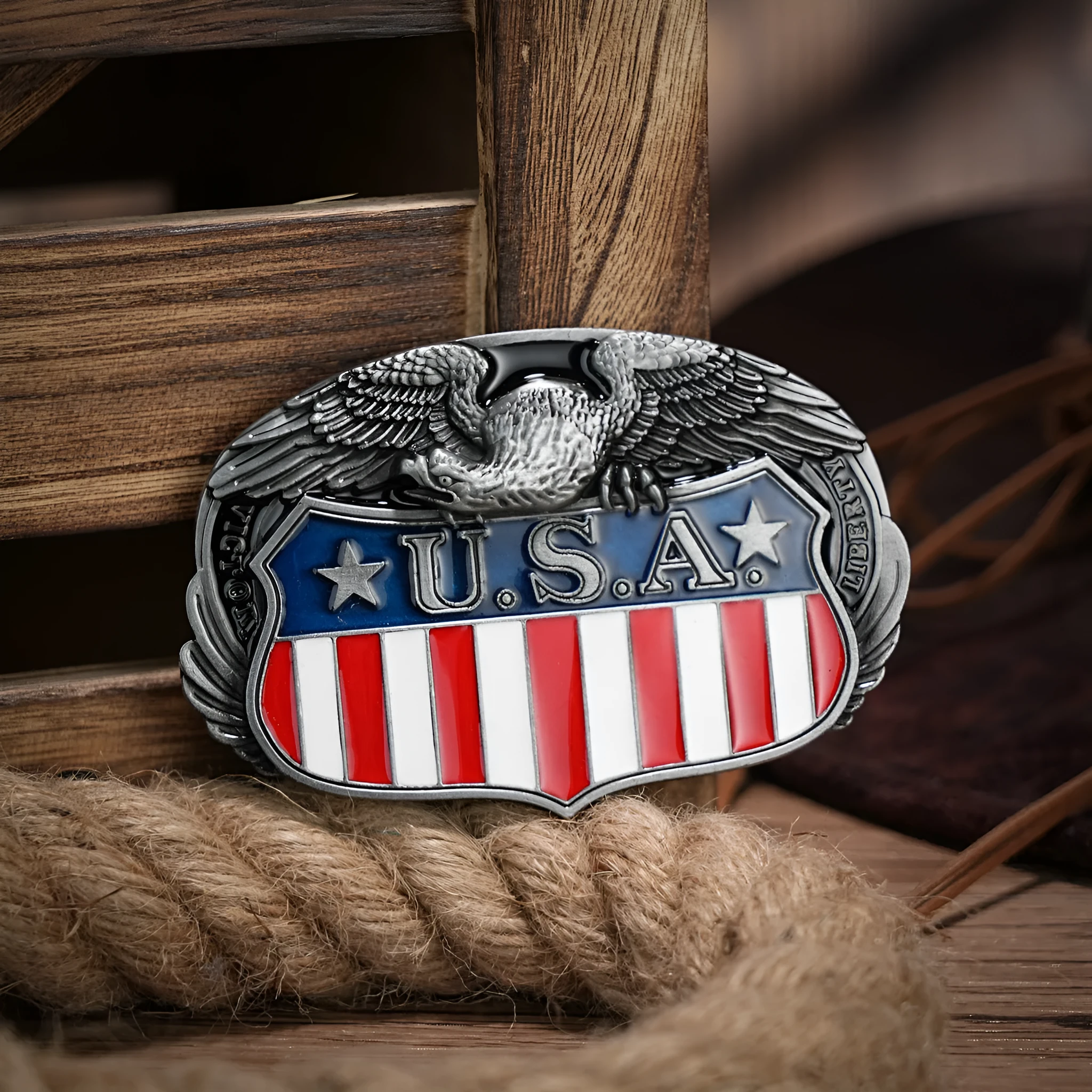 Zinc alloy belt buckle with eagle design, smooth fastening, fits 3.8-4 cm wide belts