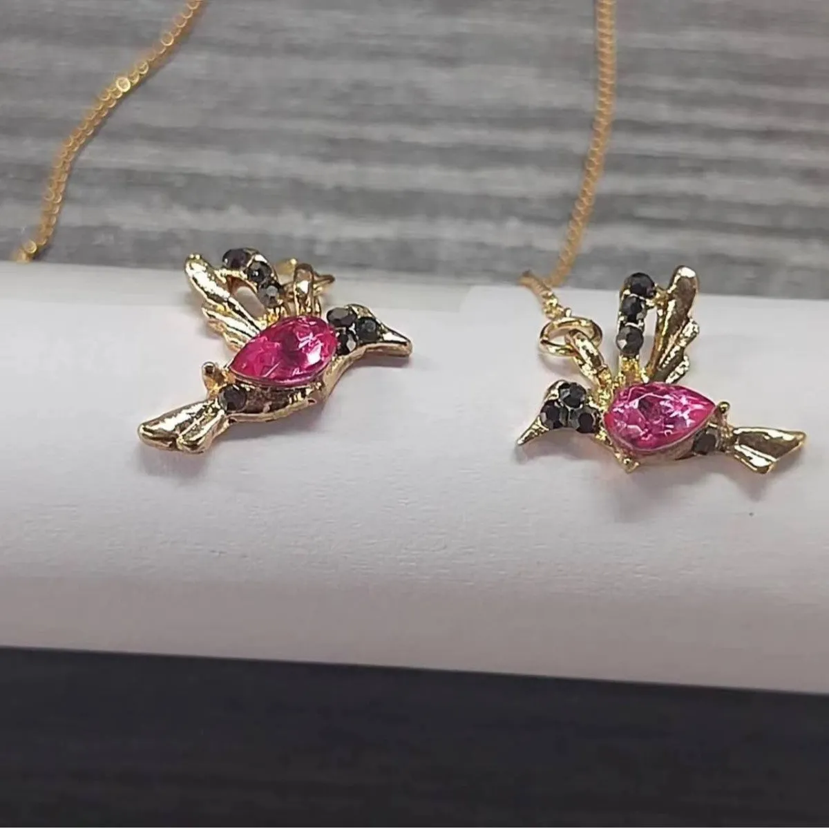 Bird hanging long earrings for women with mixed zirconium wings in blue, red, and red lvzuan colour options