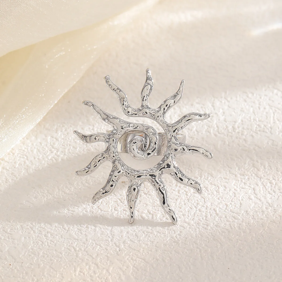 Gold sun hollow pendant necklace and earrings set with electroplated finish on zinc alloy