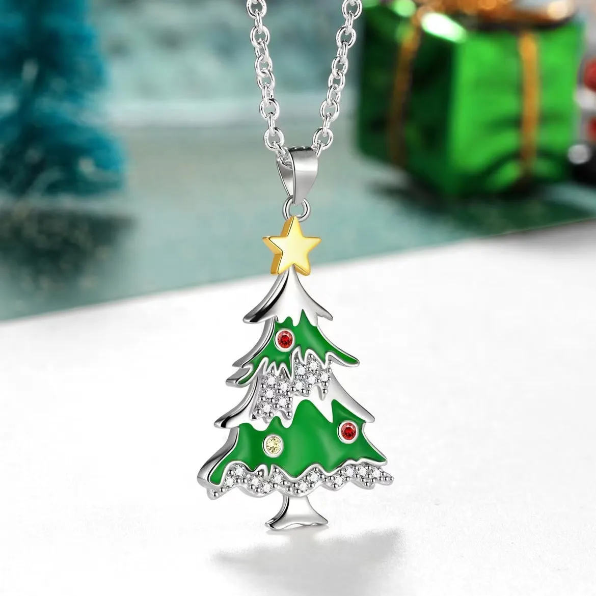 Christmas tree leaf-shaped alloy pendant necklace with rhinestone detailing and O-shaped chain
