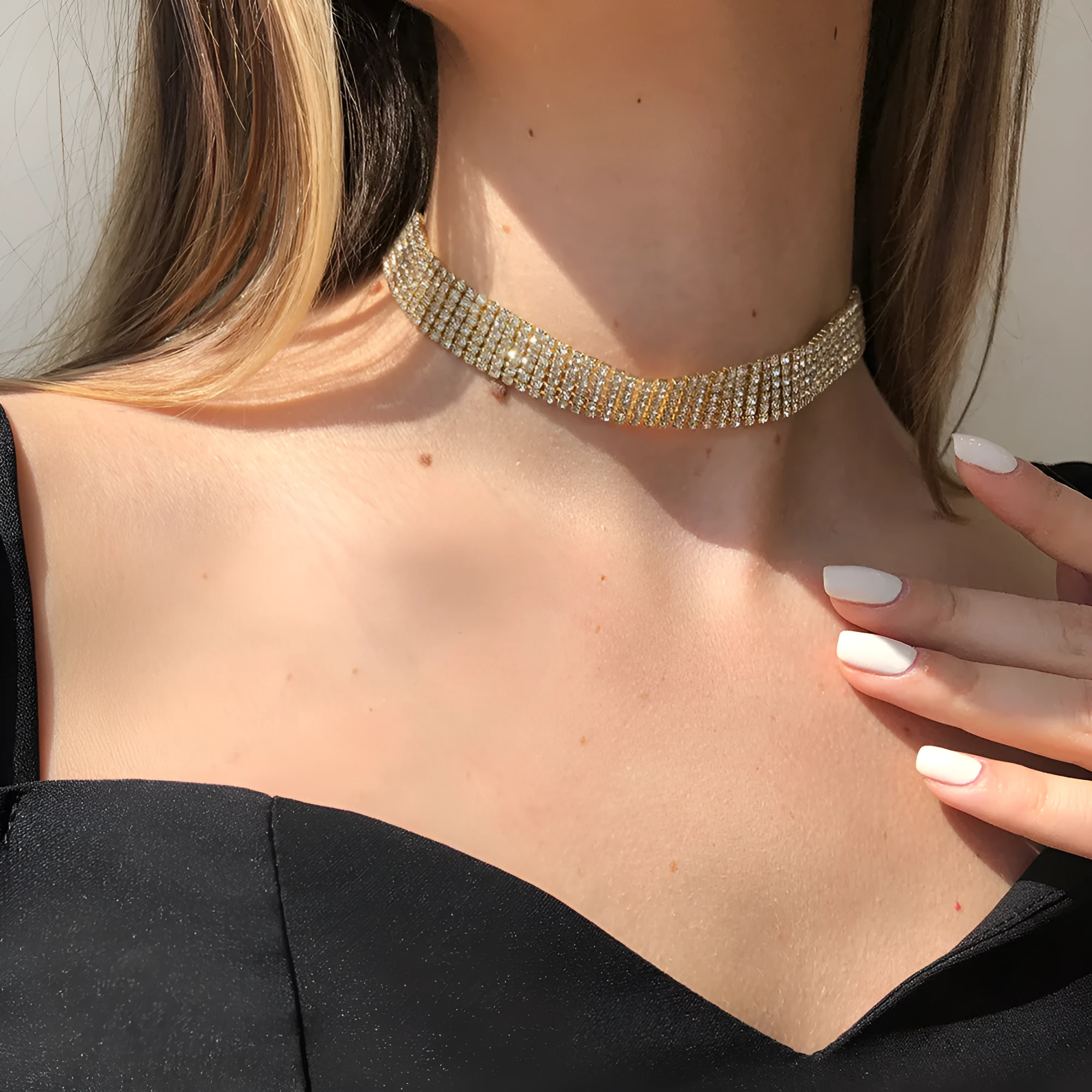 Full rhinestone alloy clavicle chain necklace in six rows of drills gold geometric shape women's European American style