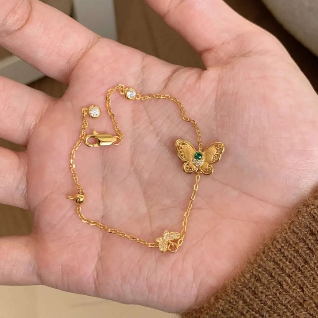 Gold copper hollow butterfly bracelet for women with wire-drawn finish and retro design
