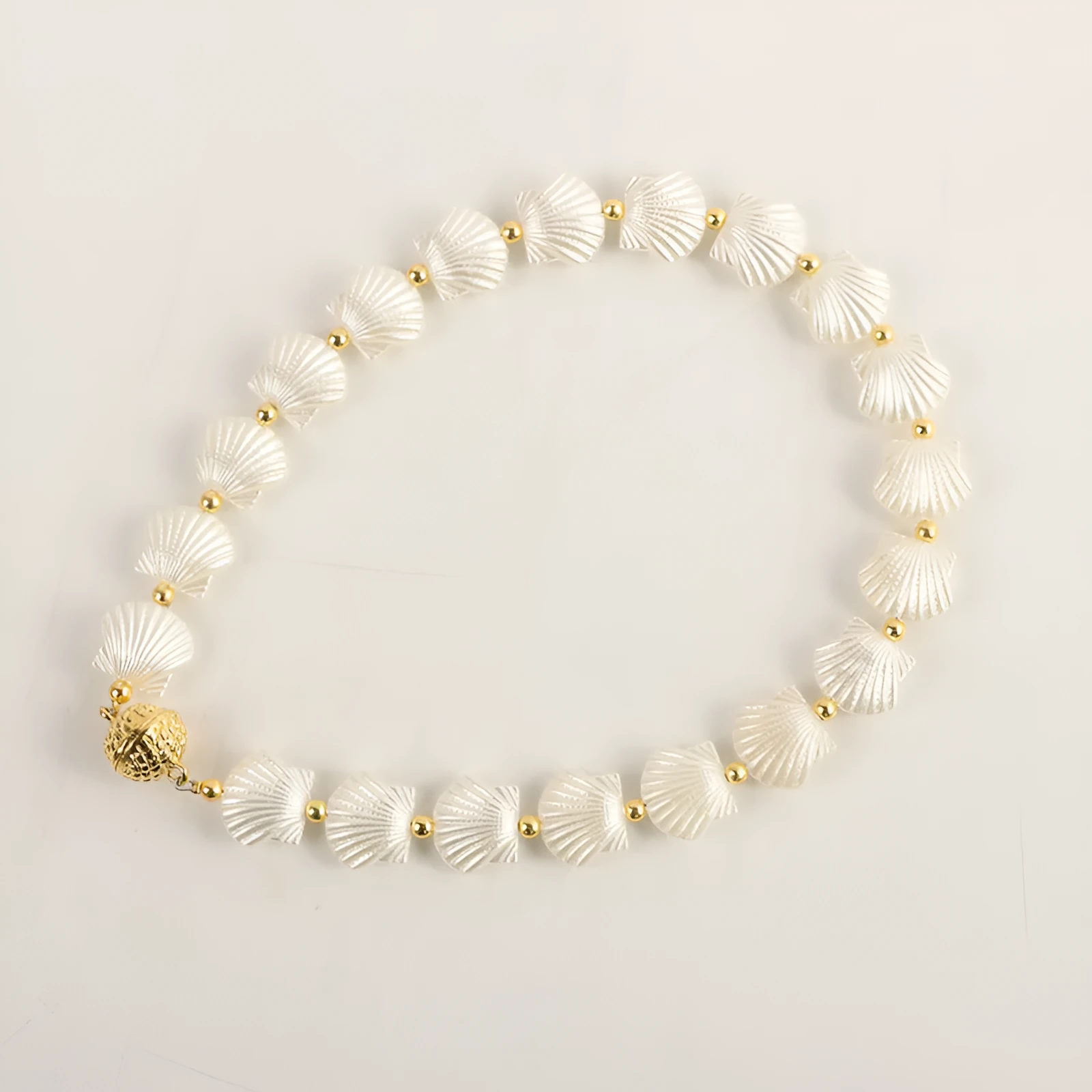 Acrylic alloy magnetic snap bracelet in shell silver finish for curtains, 40cm length, modern simplicity style