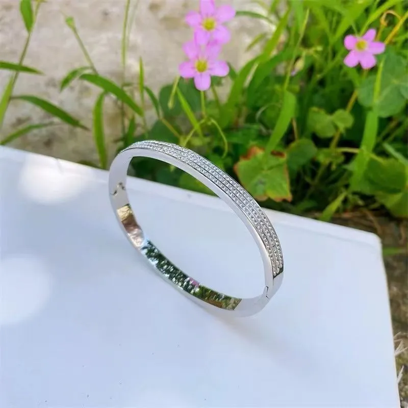 Titanium steel bracelet for women with electroplated non-fading finish and buckle closure in gold colour