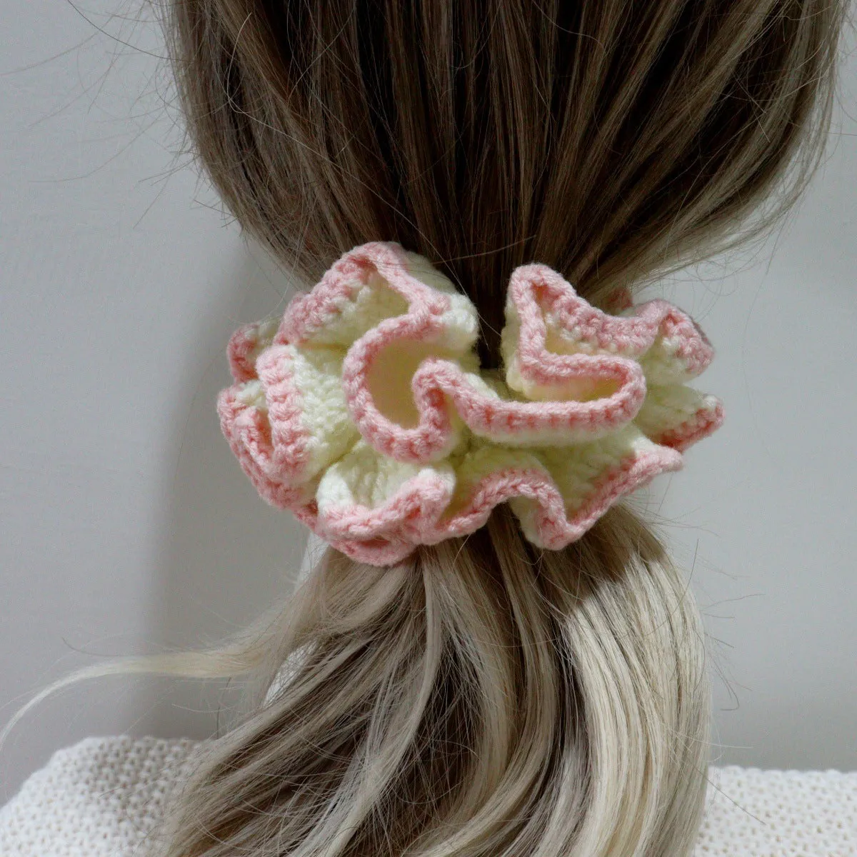 Girls cute bud hair ring with knitted flowers in pink and white polyester