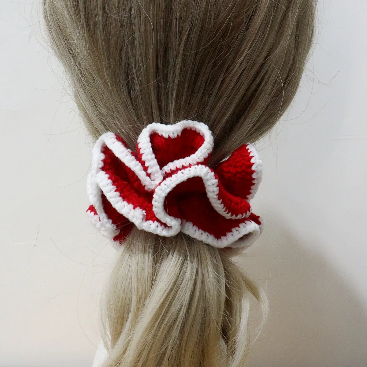 Girls cute bud hair ring with knitted flowers in pink and white polyester