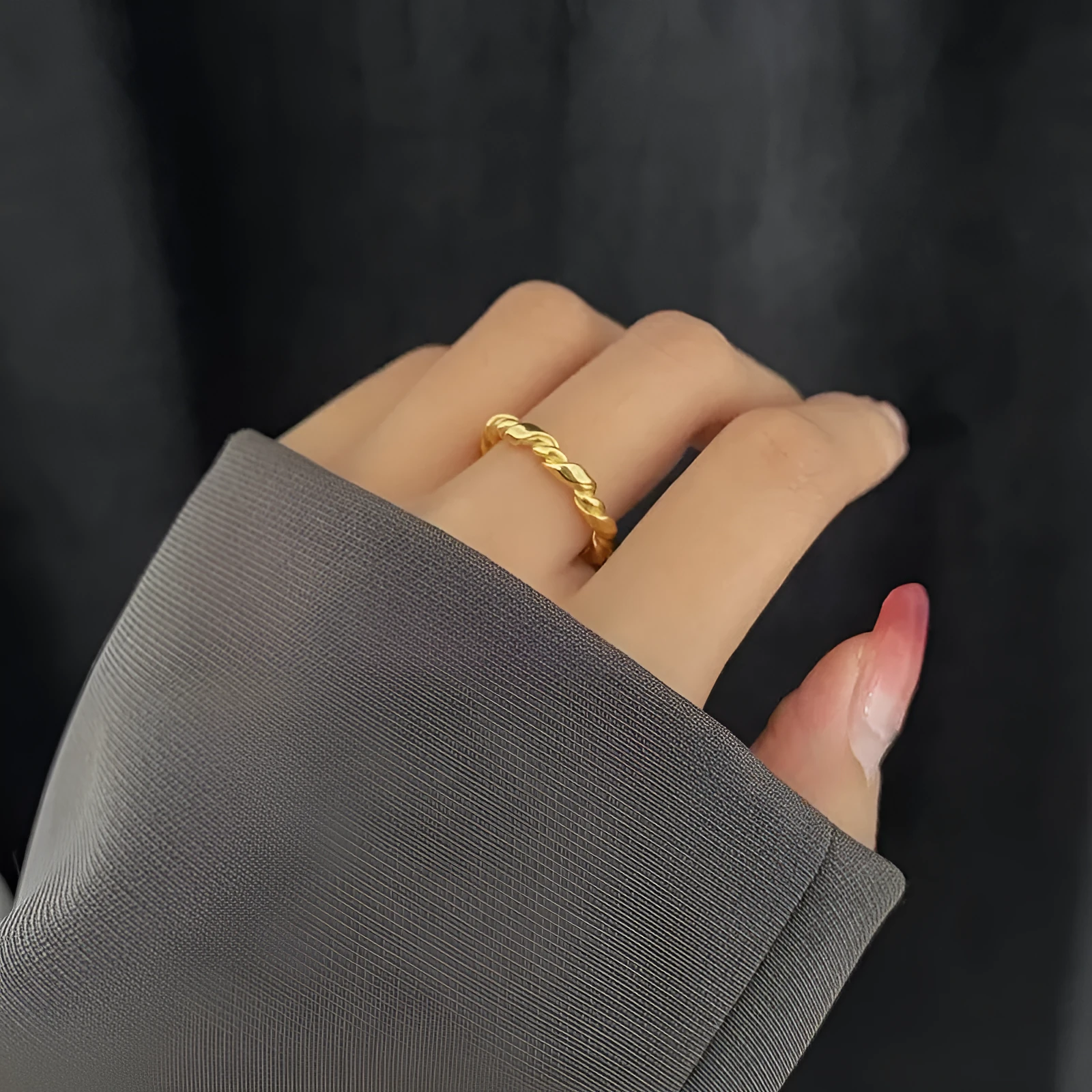 Twist cord braiding ring for women, silver-plated bow shape with cow pattern, adjustable opening