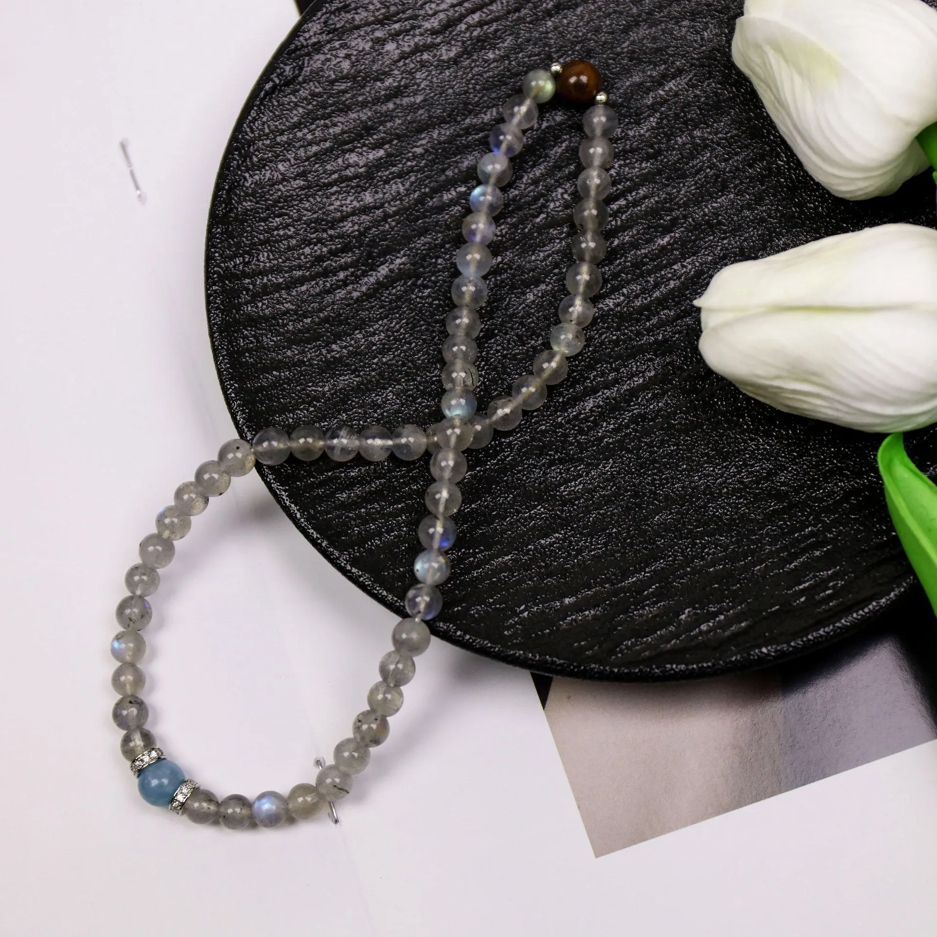 Double-layer women's bracelet with moonstone tigereye aquamarine beads and gray moonlight alloy frame
