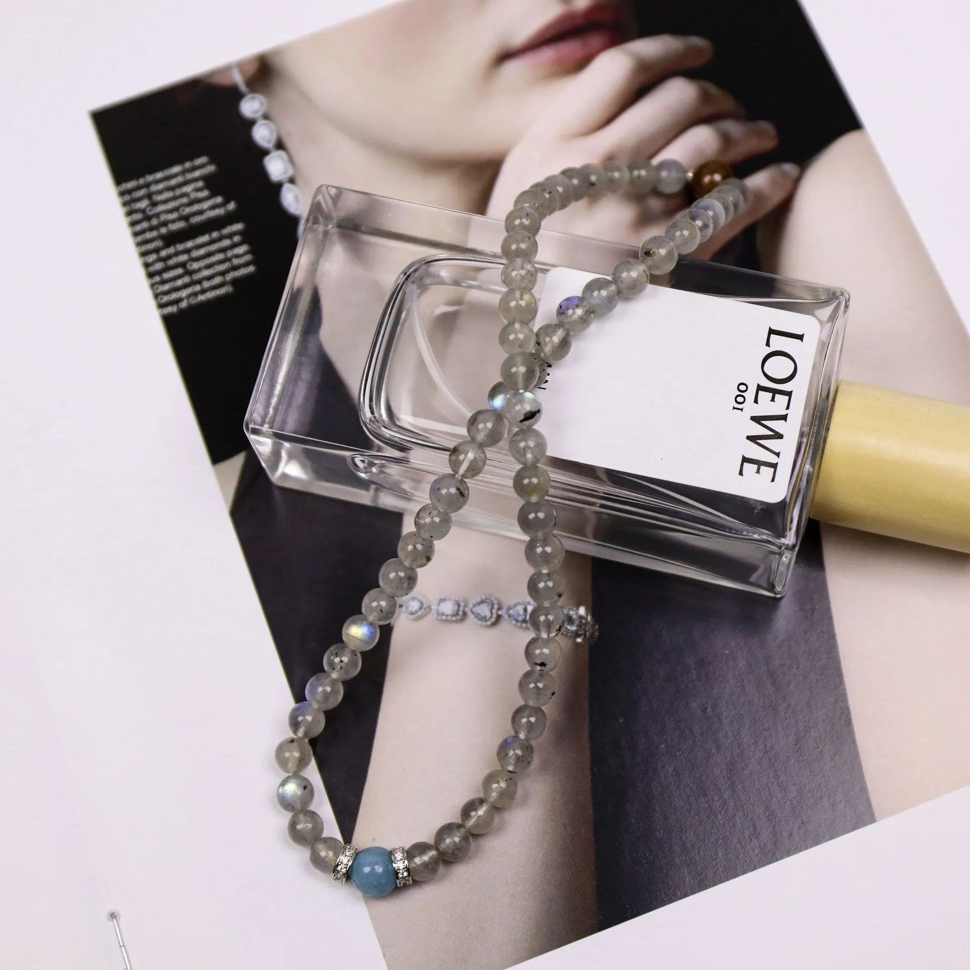 Double-layer women's bracelet with moonstone tigereye aquamarine beads and gray moonlight alloy frame