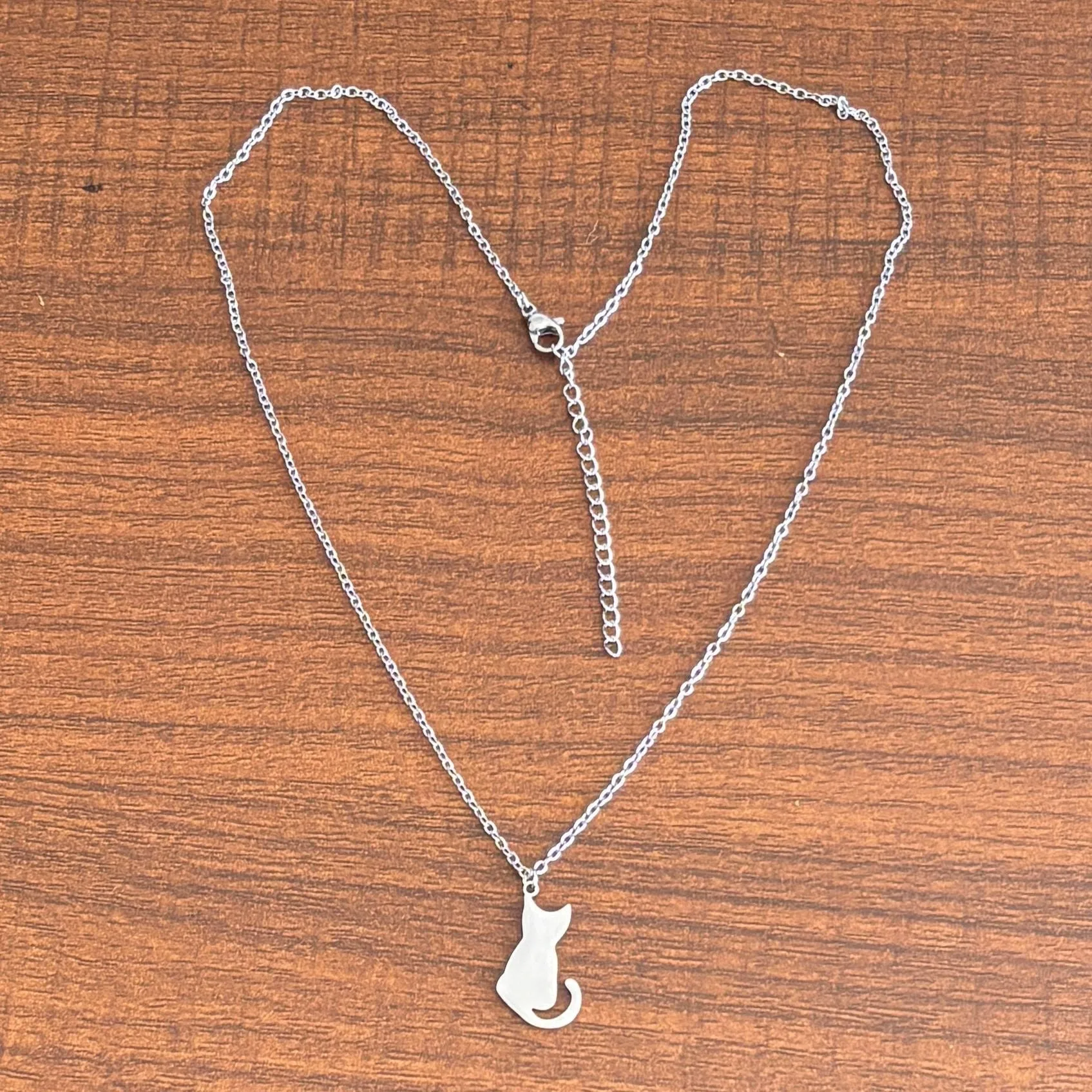 Hollow turtle pendant stainless steel necklace with gold plating and cross-chain style, adjustable 21-50cm
