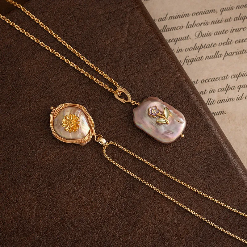 Natural baroque freshwater pearl pendant necklace with mother pearl shellfish quadrilateral pendant on copper chain
