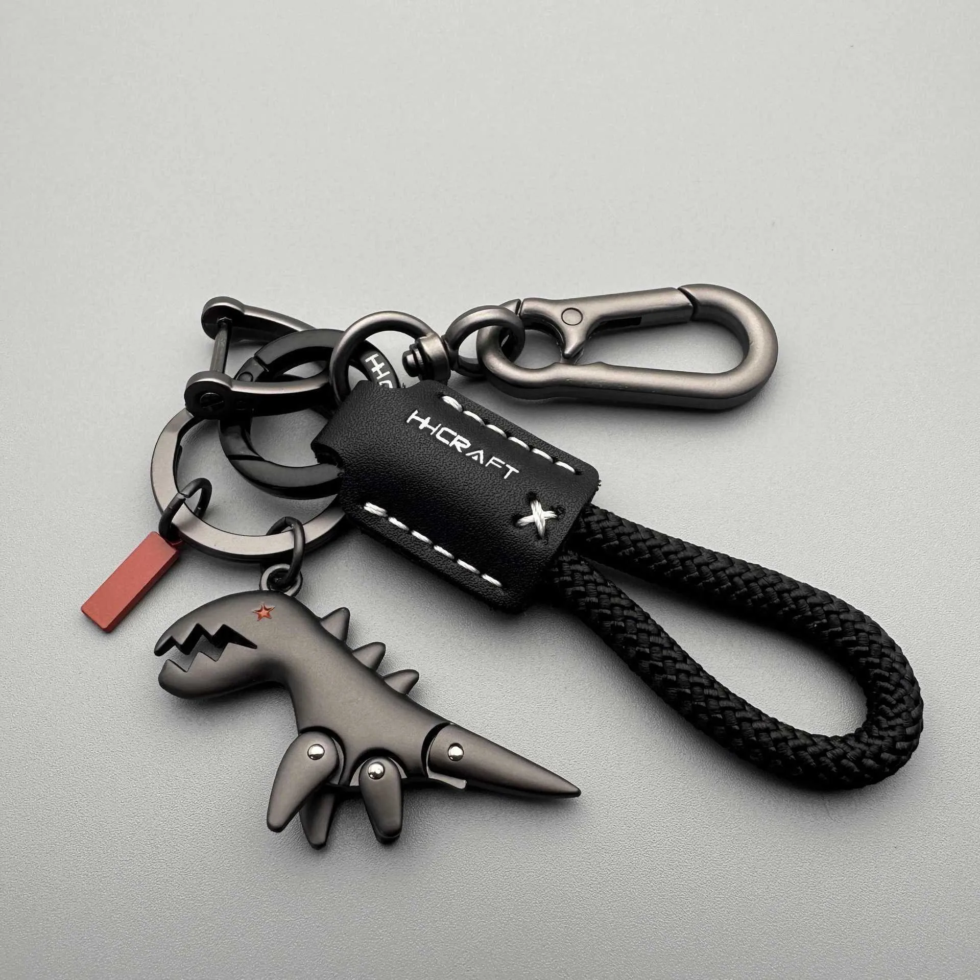 Cute cartoon little dinosaur keychain pendant made of zinc alloy for schoolbag decoration and key identification