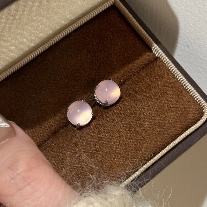 Chinese style round chalcedony stud earrings with four-claw settings in three colour options