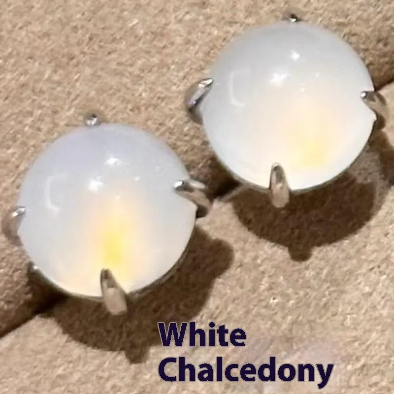 Chinese style round chalcedony stud earrings with four-claw settings in three colour options