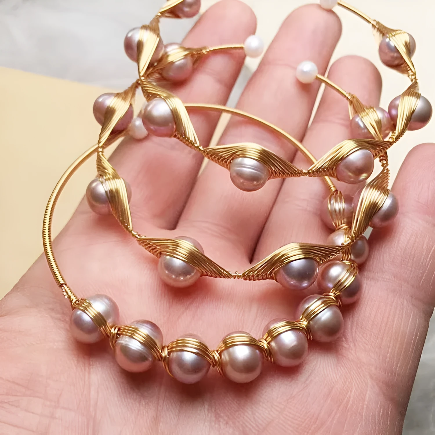Women's fashion freshwater pearl bracelet unisex travel commemoration gift
