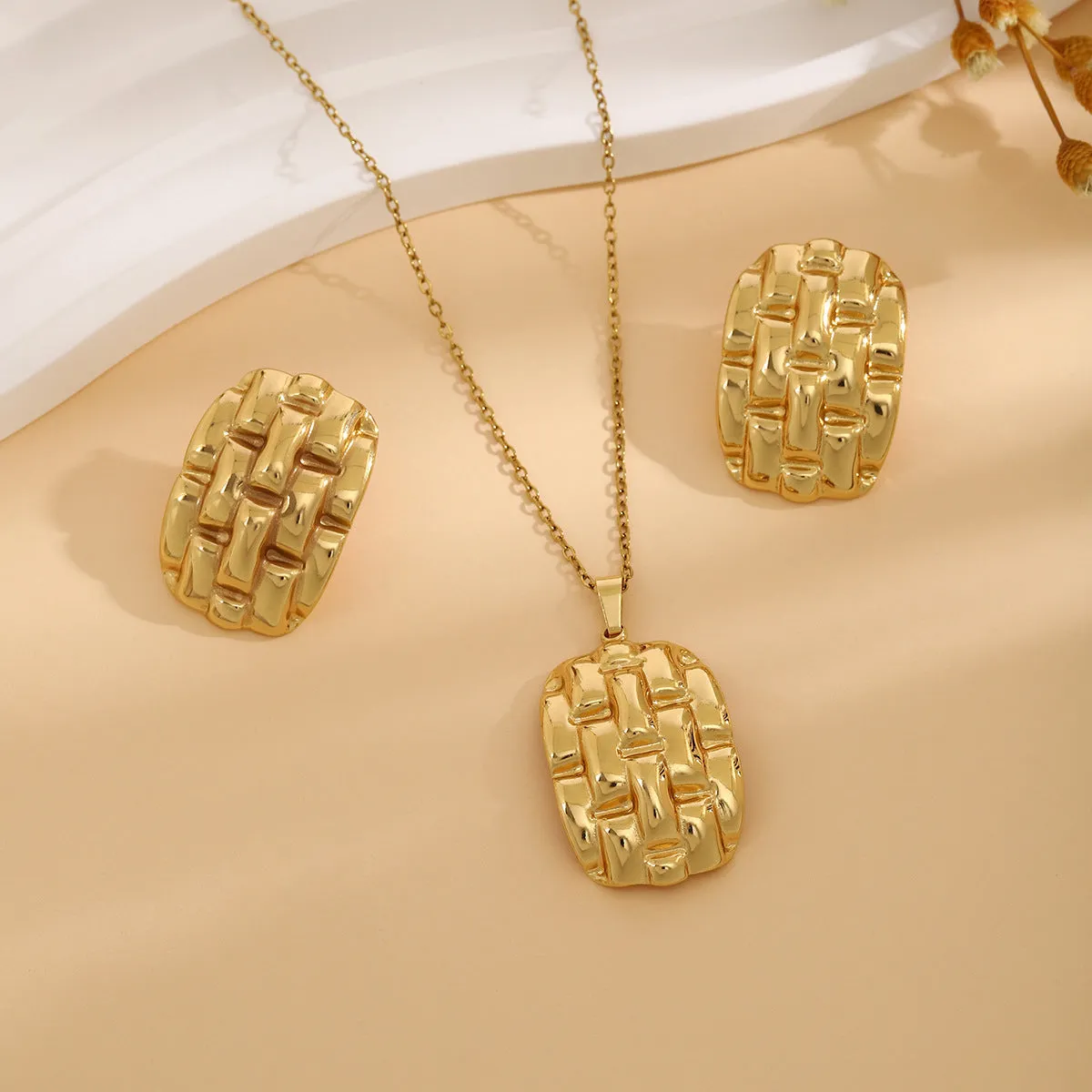Geometric leaves texture flower love heart earrings and necklace set with stainless steel pendant on regular chain