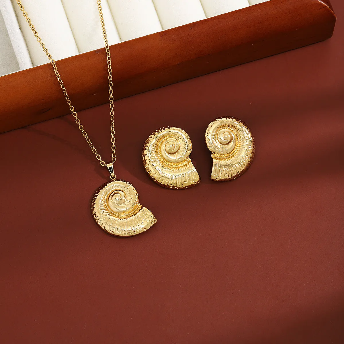 Geometric leaves texture flower love heart earrings and necklace set with stainless steel pendant on regular chain
