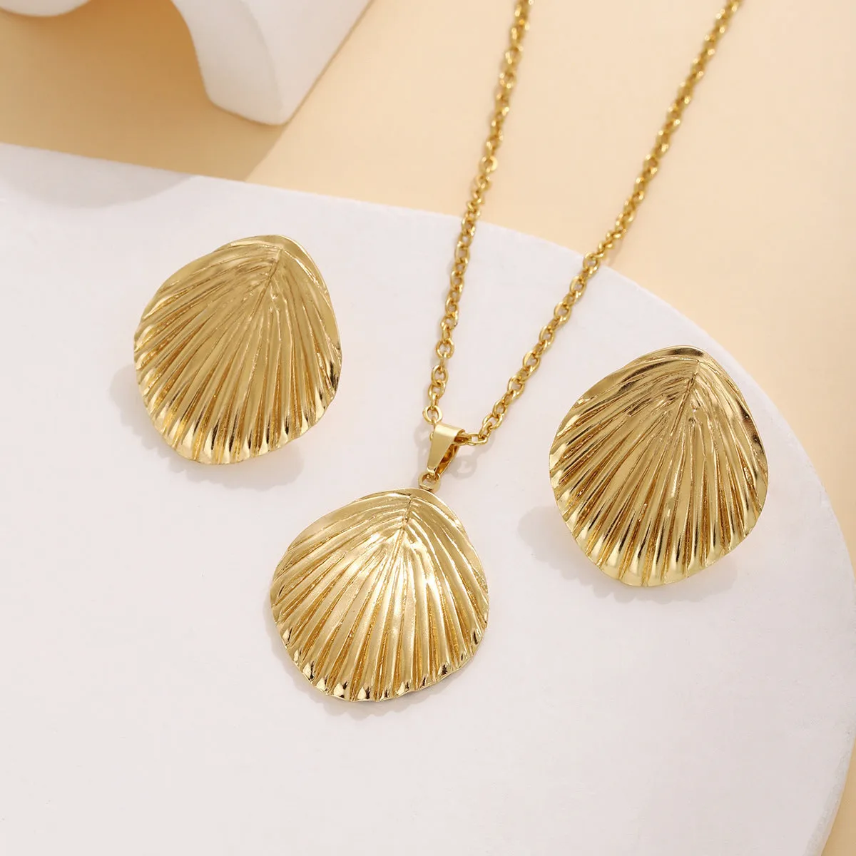 Geometric leaves texture flower love heart earrings and necklace set with stainless steel pendant on regular chain