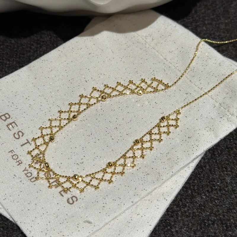 925 silver irregular geometric pendant necklace with electroplated finish on display