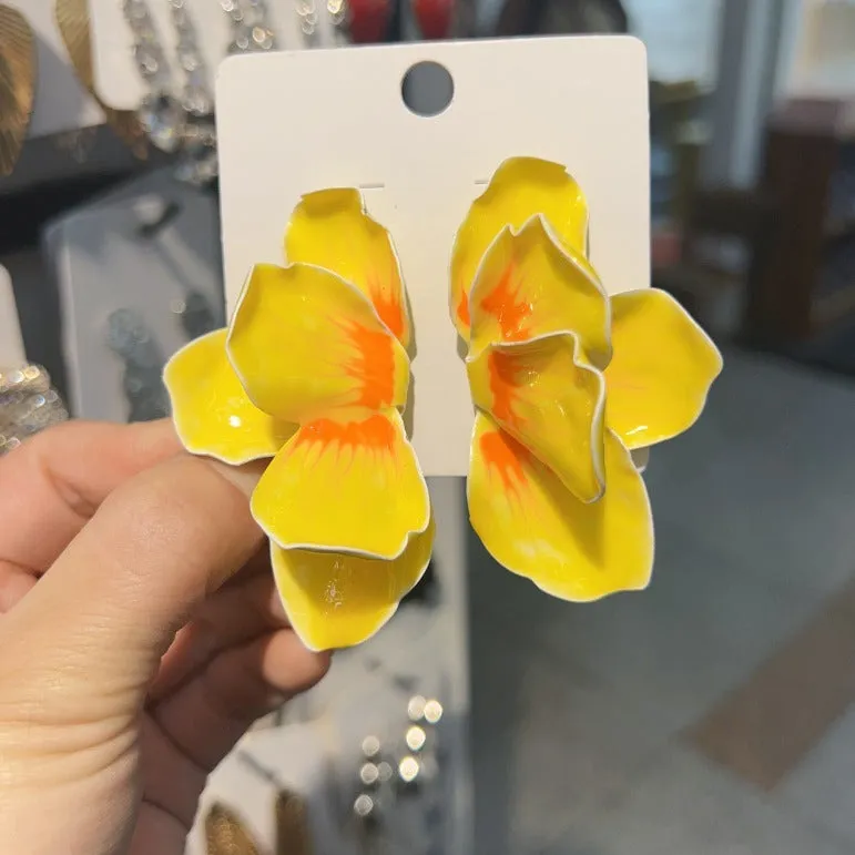 Pastoral style alloy floral stud earrings with oil-spot glaze finish in four colour options