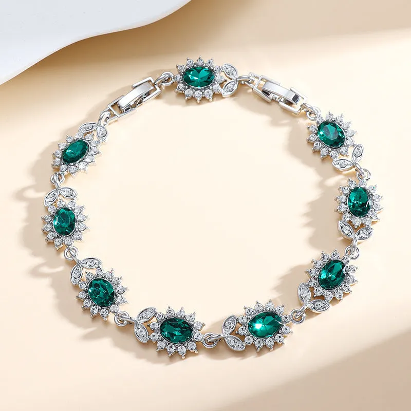 Personality Trend women's simple inlaid zircon bracelet in black onyx colour, electroplated alloy construction.