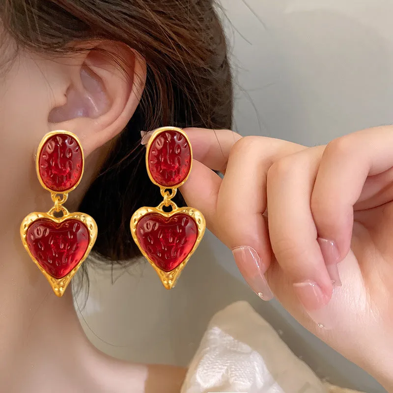 Silver Needle pleated oval love heart stud earrings in alloy with textured heart shape, four colour options