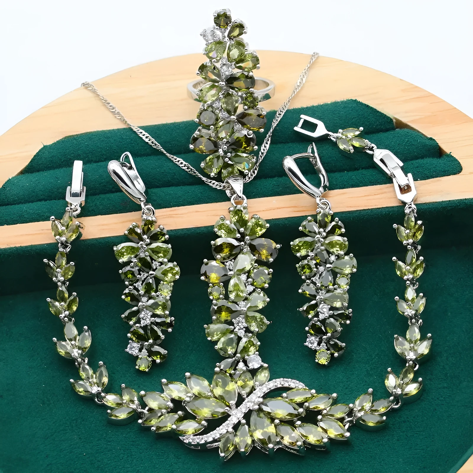 Retro floral necklace earring ring bracelet ornament suit with alloy pendant and copper inlaid zircon in olive finish