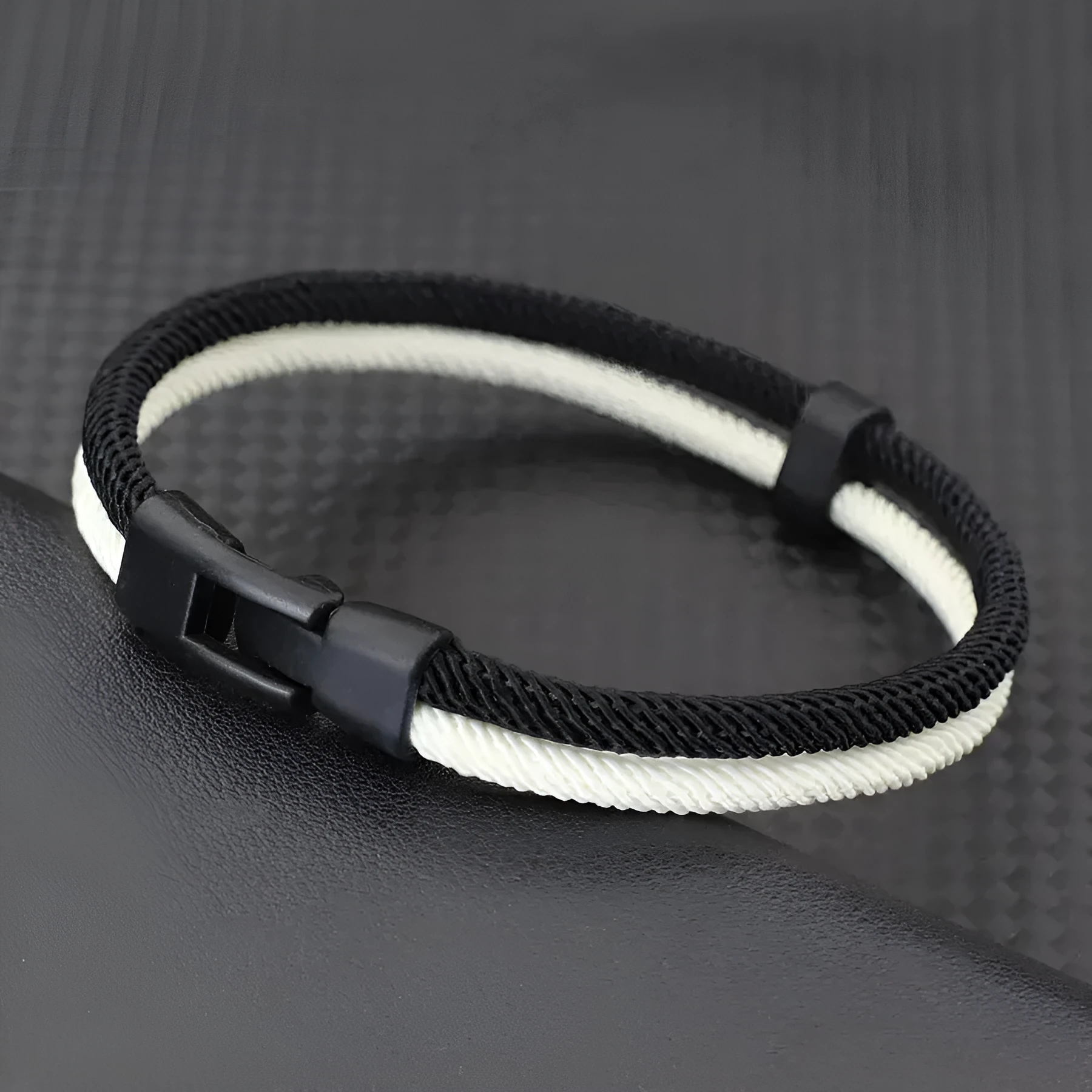 Handmade woven hand strap in Milan rope alloy, black and white, size 21cm