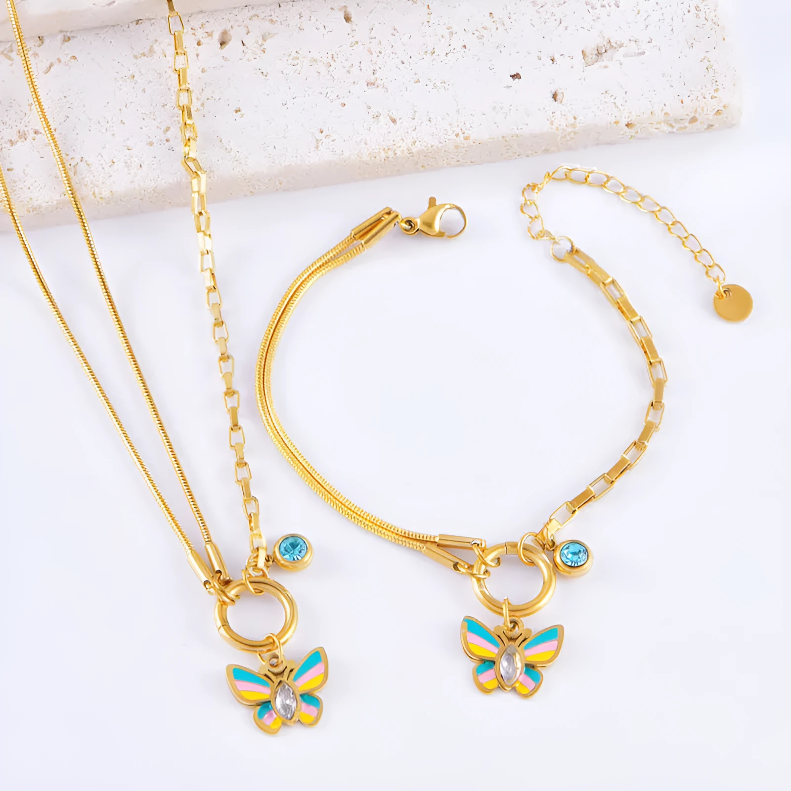 Gold-plated epoxy butterfly necklace and bracelet set with titanium steel construction and snake bone chain links
