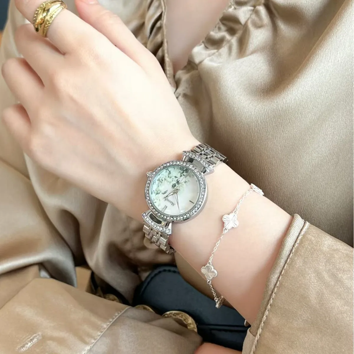 Starry Sky Fritillary Marble women's watch with 32mm dial, metal case, and steel strap