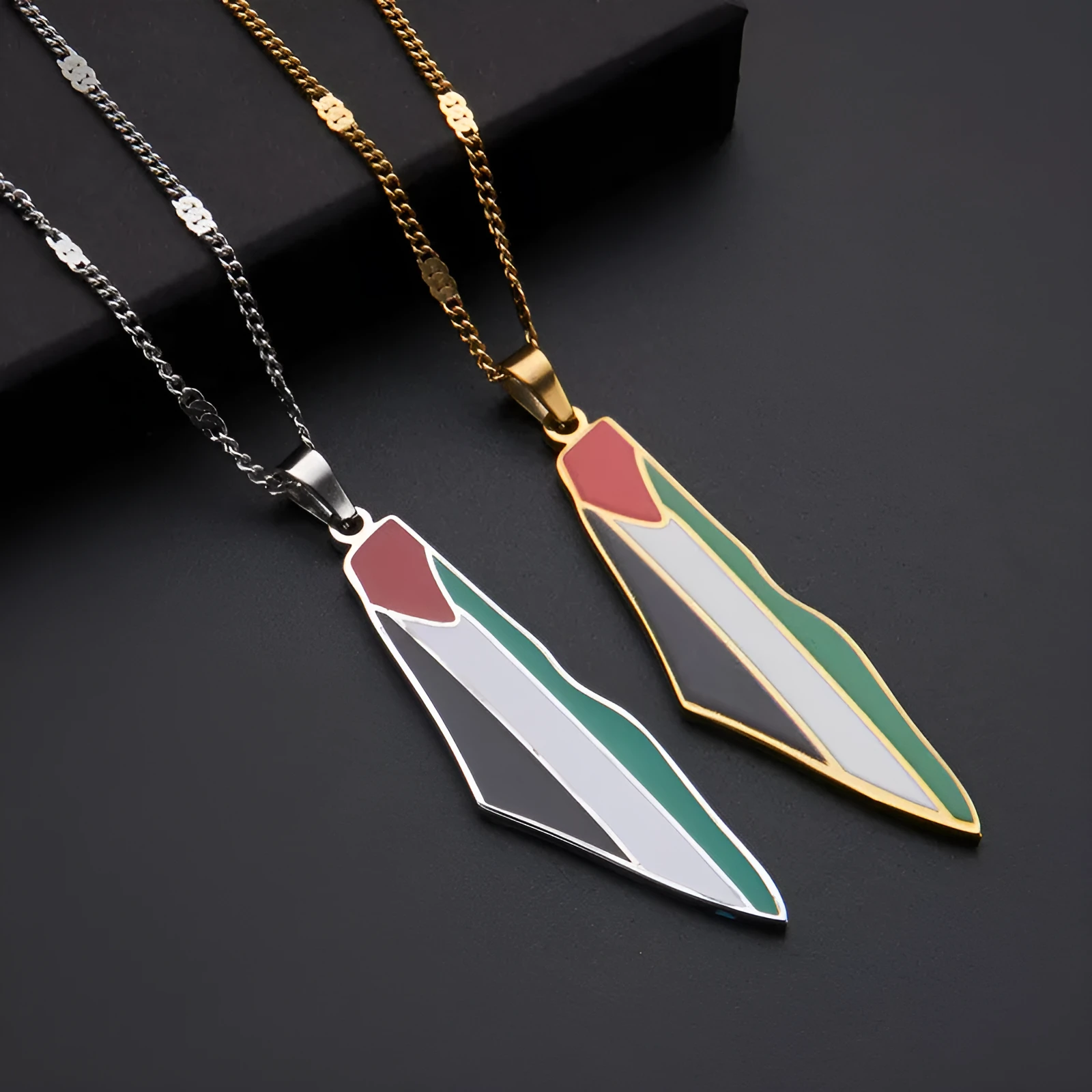 Stainless steel map pendant necklace in gold colour with geometric shape, unisex design